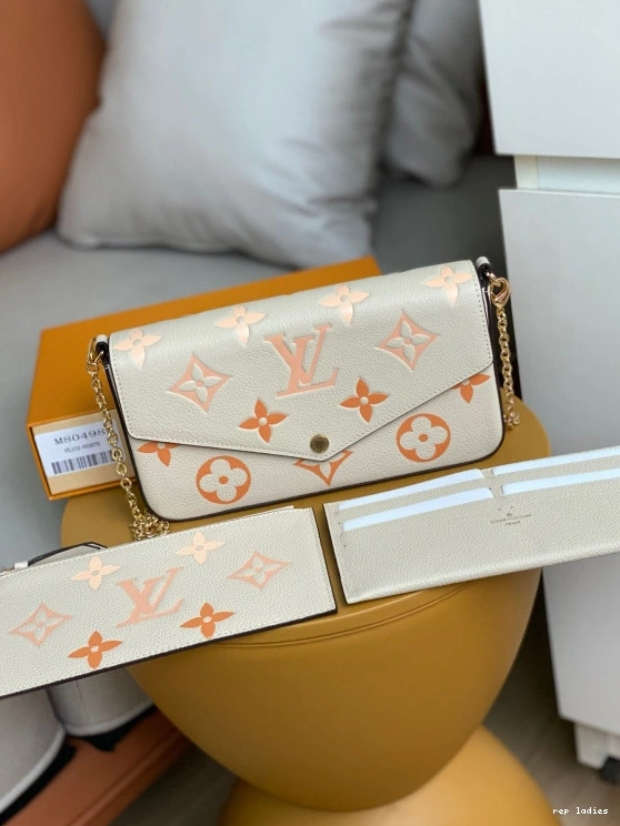 Cheap POCHETTE VUITTON LOUIS FÉLICIE 1217